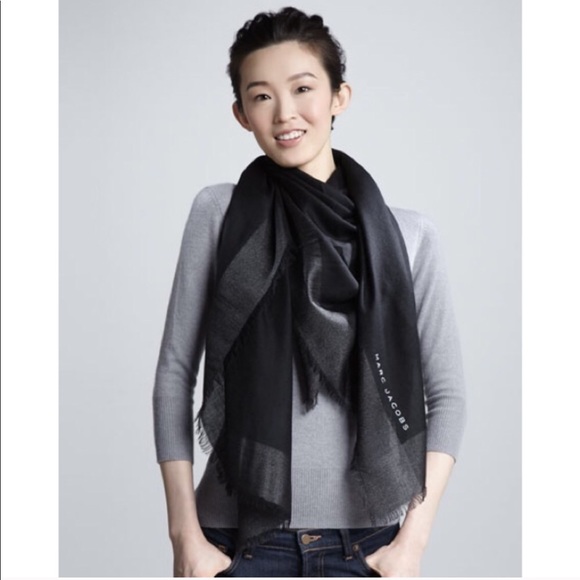Marc Jacobs Accessories - NWT MARC JACOBS / NEIMAN MARCUS Scarf